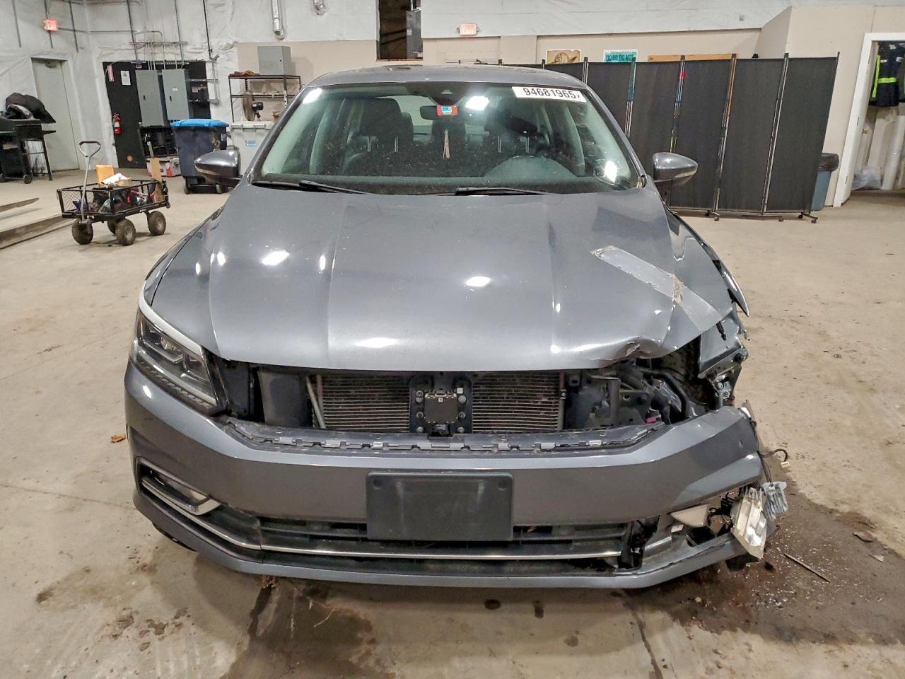 2017 Volkswagen Passat - zdjęcie 5