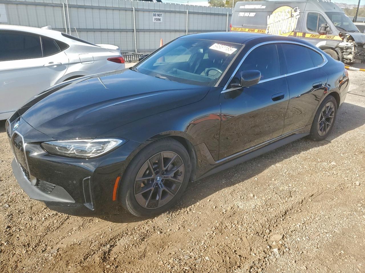 2023 BMW i4 - zdjęcie główne