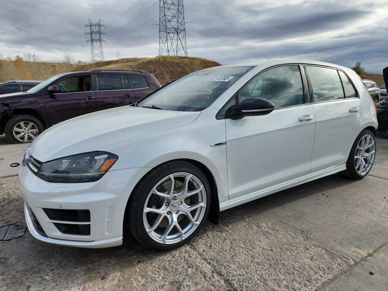 2016 Volkswagen Golf R - zdjęcie główne