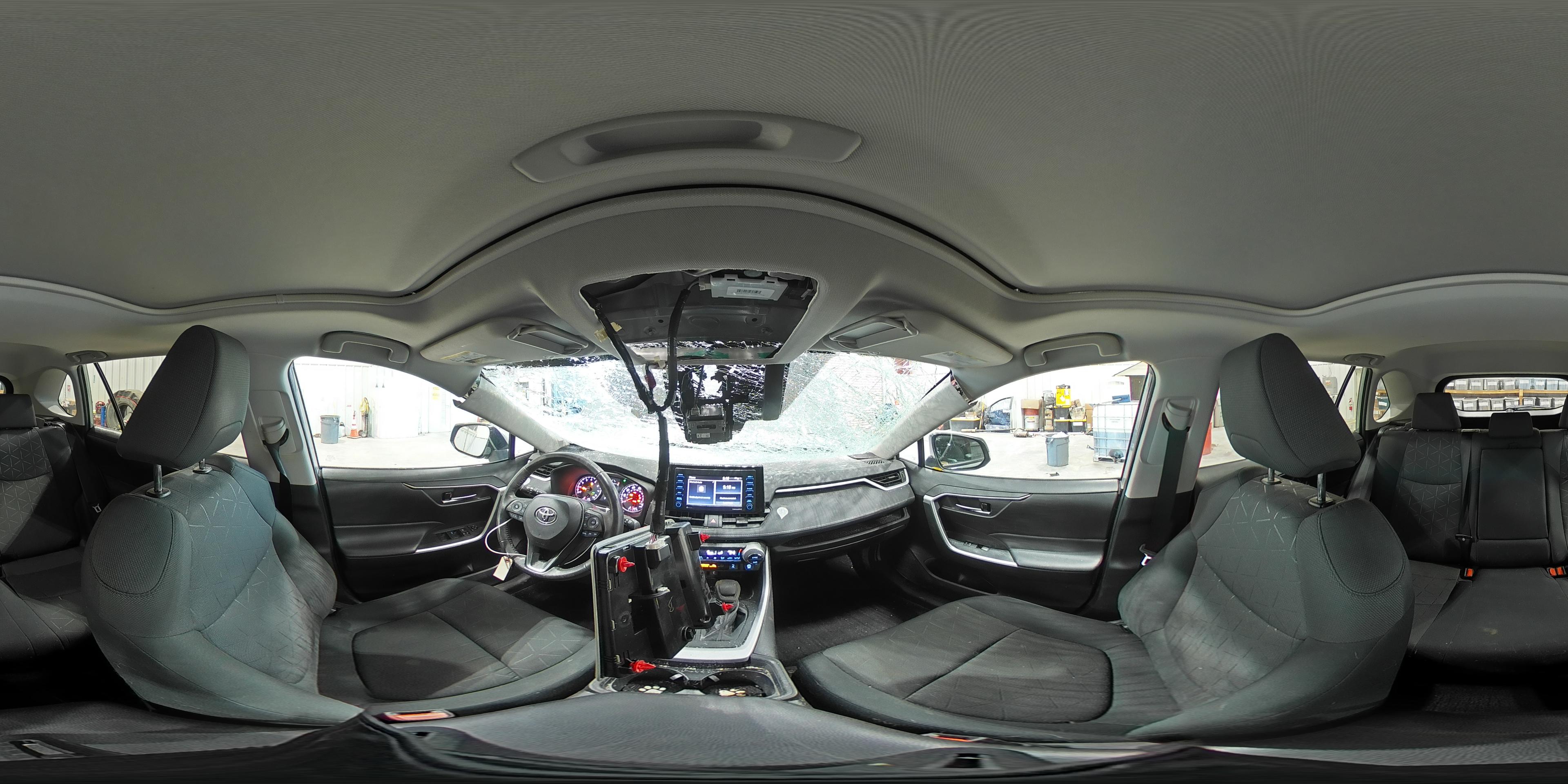 2021 Toyota RAV 4 - zdjęcie 16
