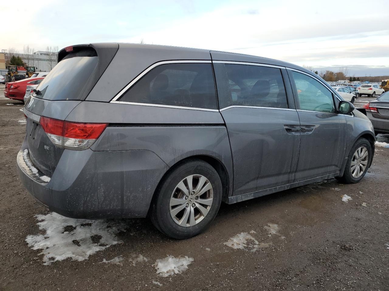 2016 Honda Odyssey - zdjęcie 3