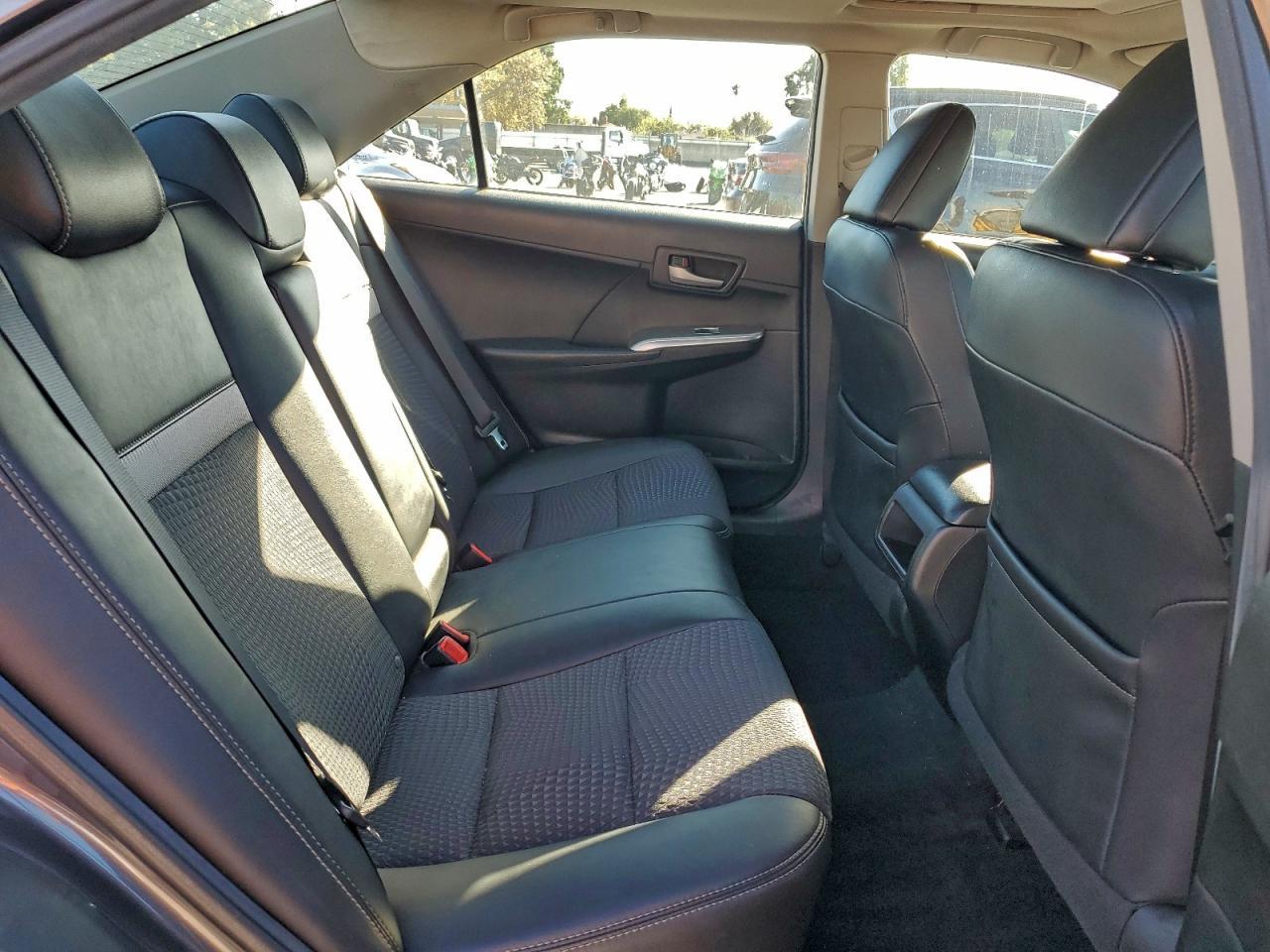 2014 Toyota Camry - zdjęcie 10