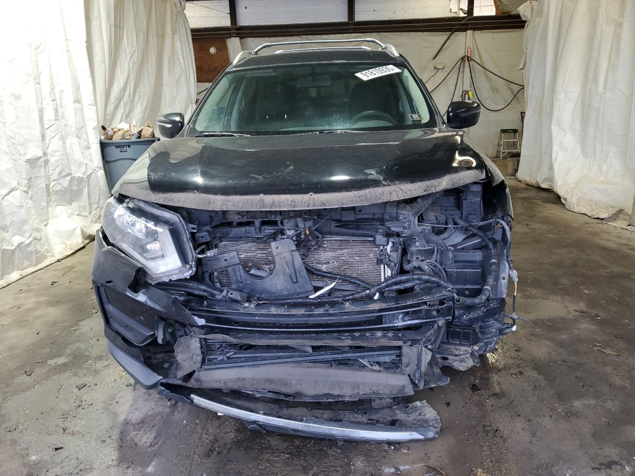 2017 Nissan Rogue - zdjęcie 5