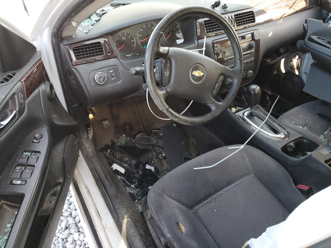 2013 Chevrolet Impala - zdjęcie 8