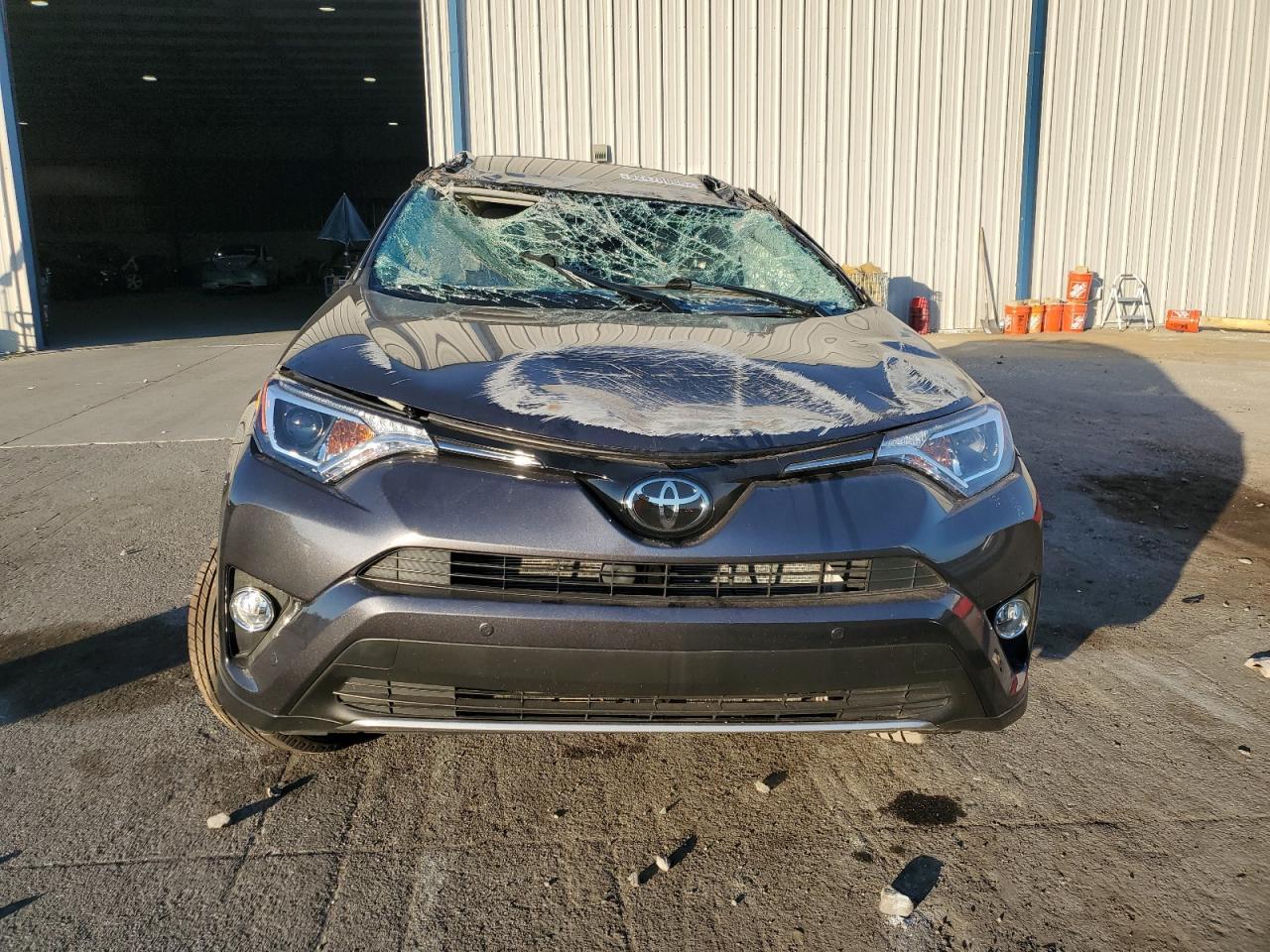 2018 Toyota RAV 4 - zdjęcie 5