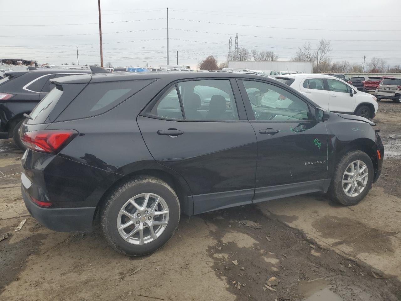 2024 Chevrolet Equinox Ls - zdjęcie 3