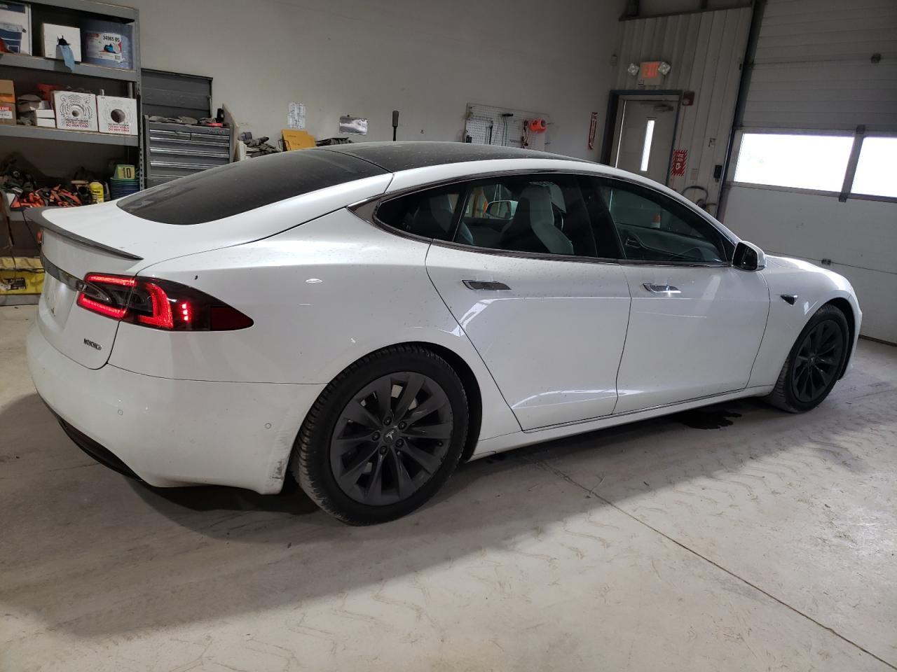 2017 Tesla Model S - zdjęcie 3