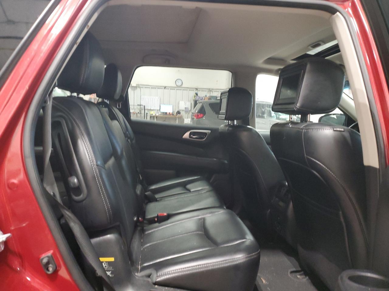 2015 Nissan Pathfinder - zdjęcie 11