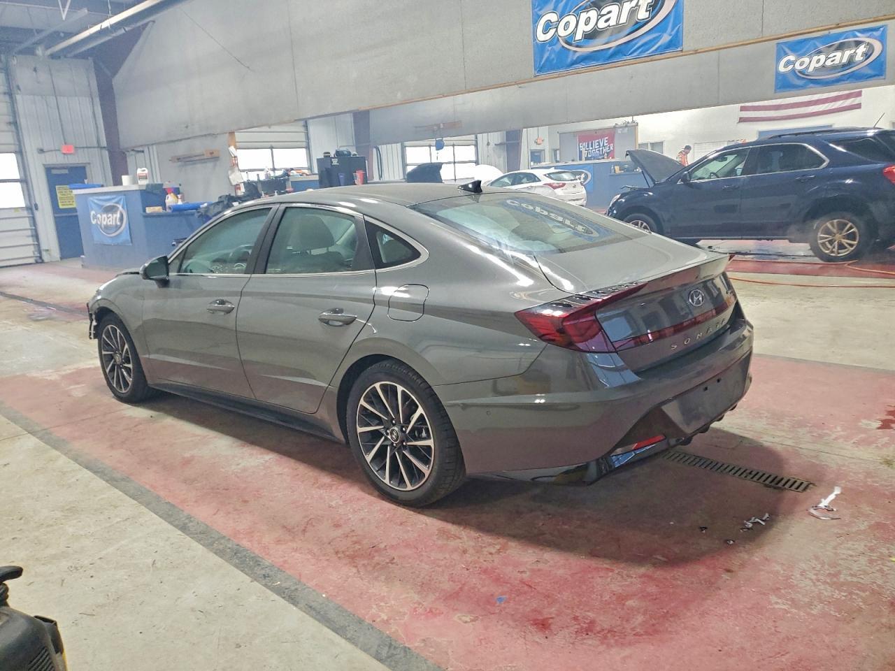 2023 Hyundai Sonata - zdjęcie 2