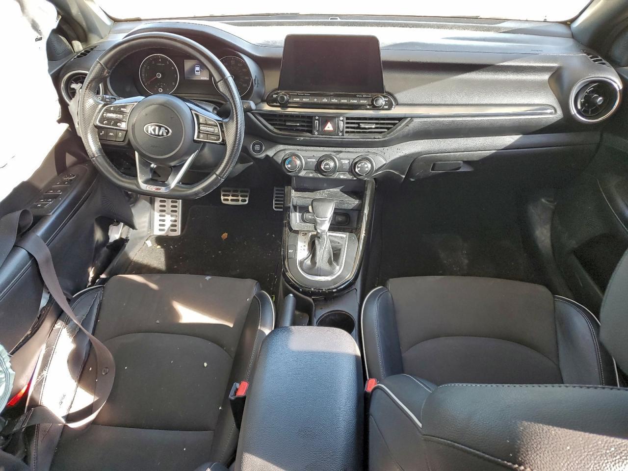 2021 Kia Forte Gt Line - zdjęcie 8