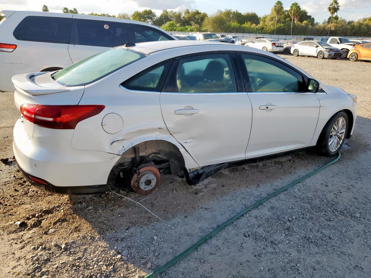 2018 Ford Focus - zdjęcie 3
