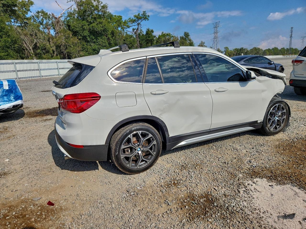 2021 BMW X1 xDrive28I - zdjęcie 3