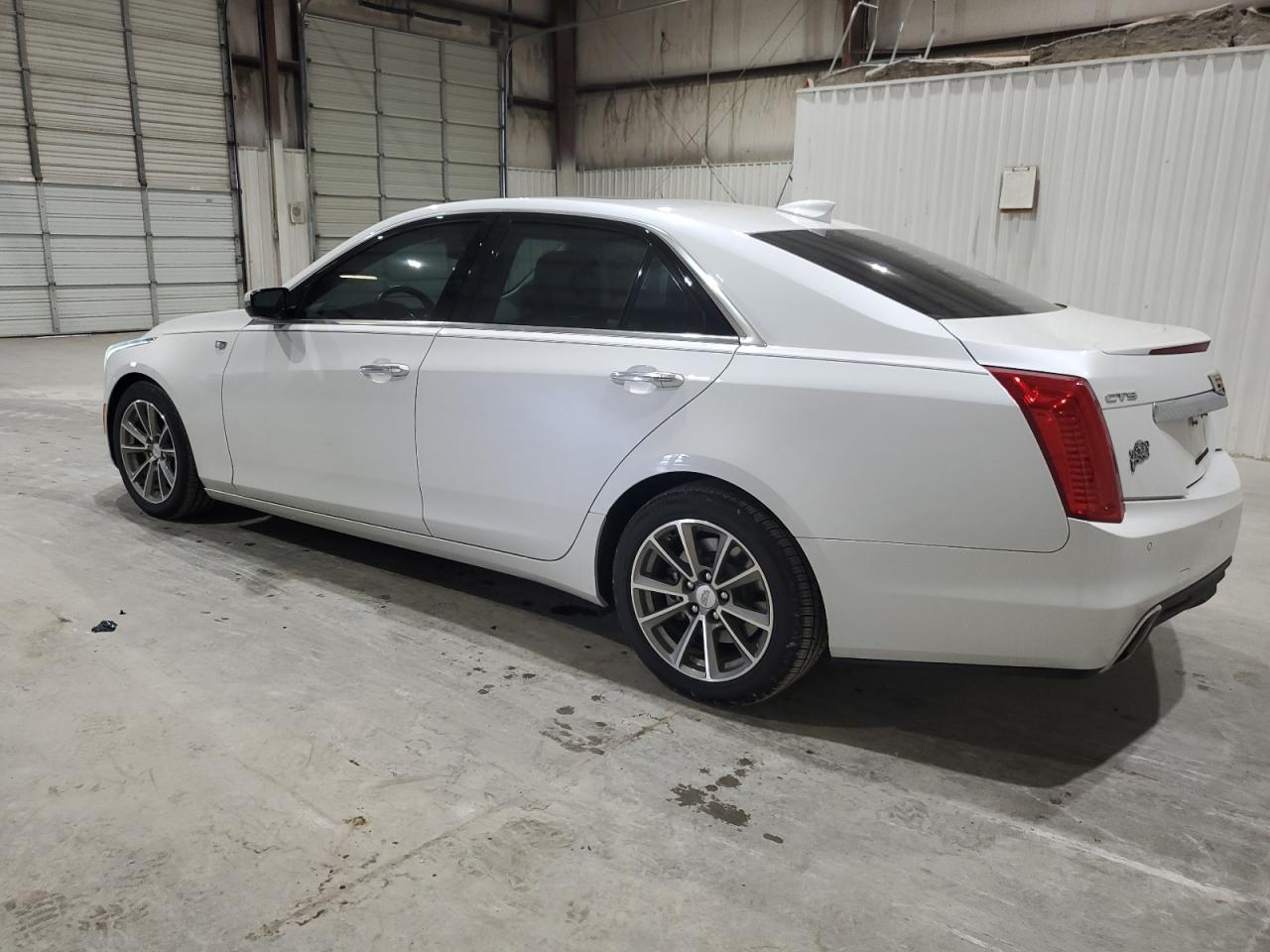 2017 Cadillac CTS - zdjęcie 2