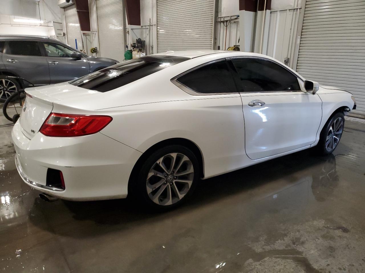 Honda Accord - zdjęcie 3