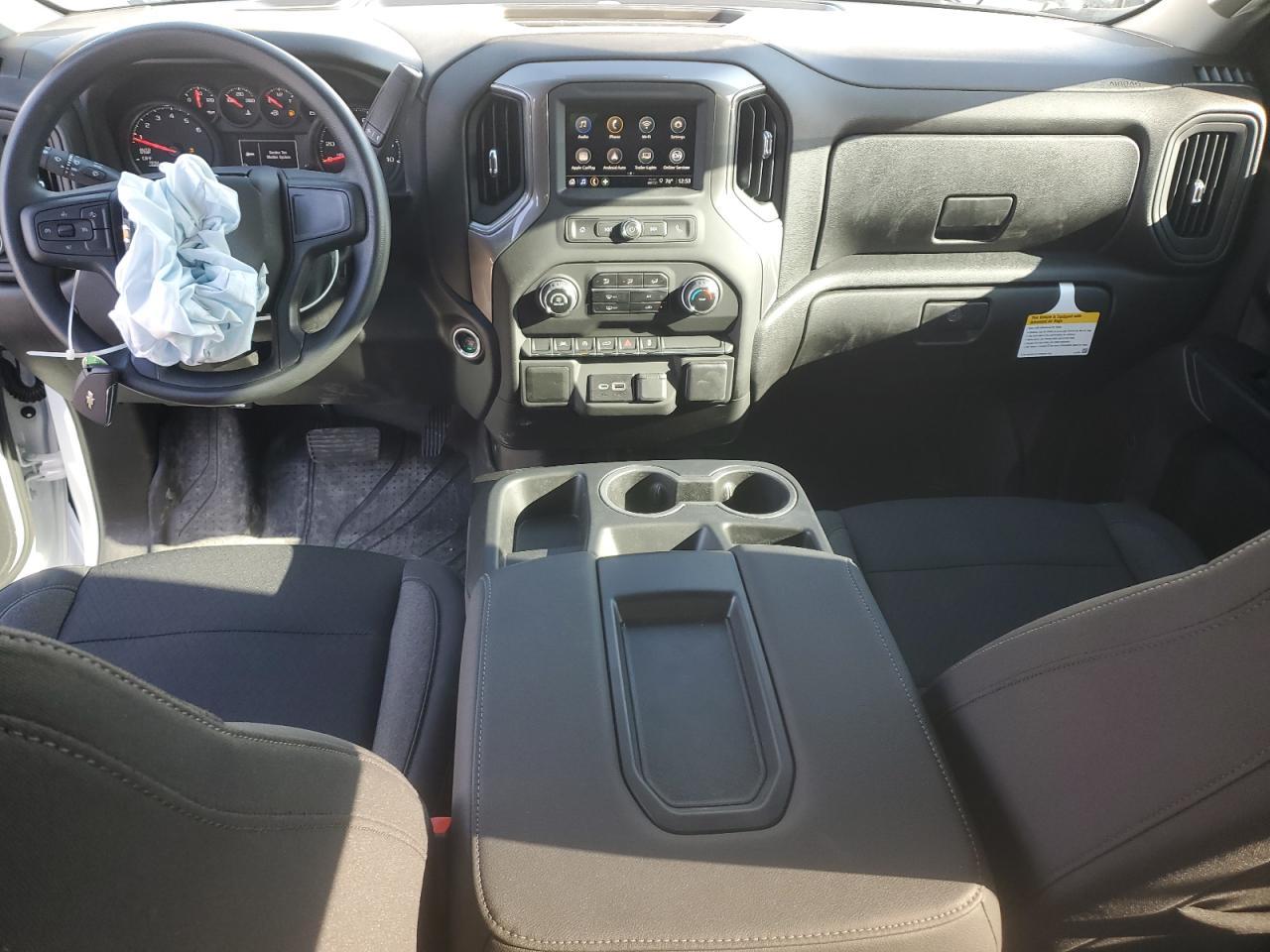 2026 Chevrolet Silverado K1500 Custom - zdjęcie 8