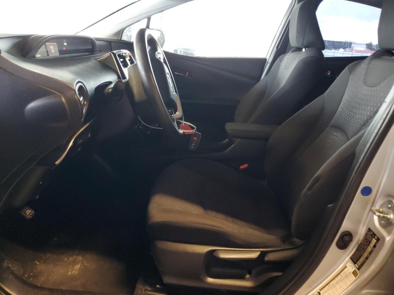 2017 Toyota Prius - zdjęcie 7