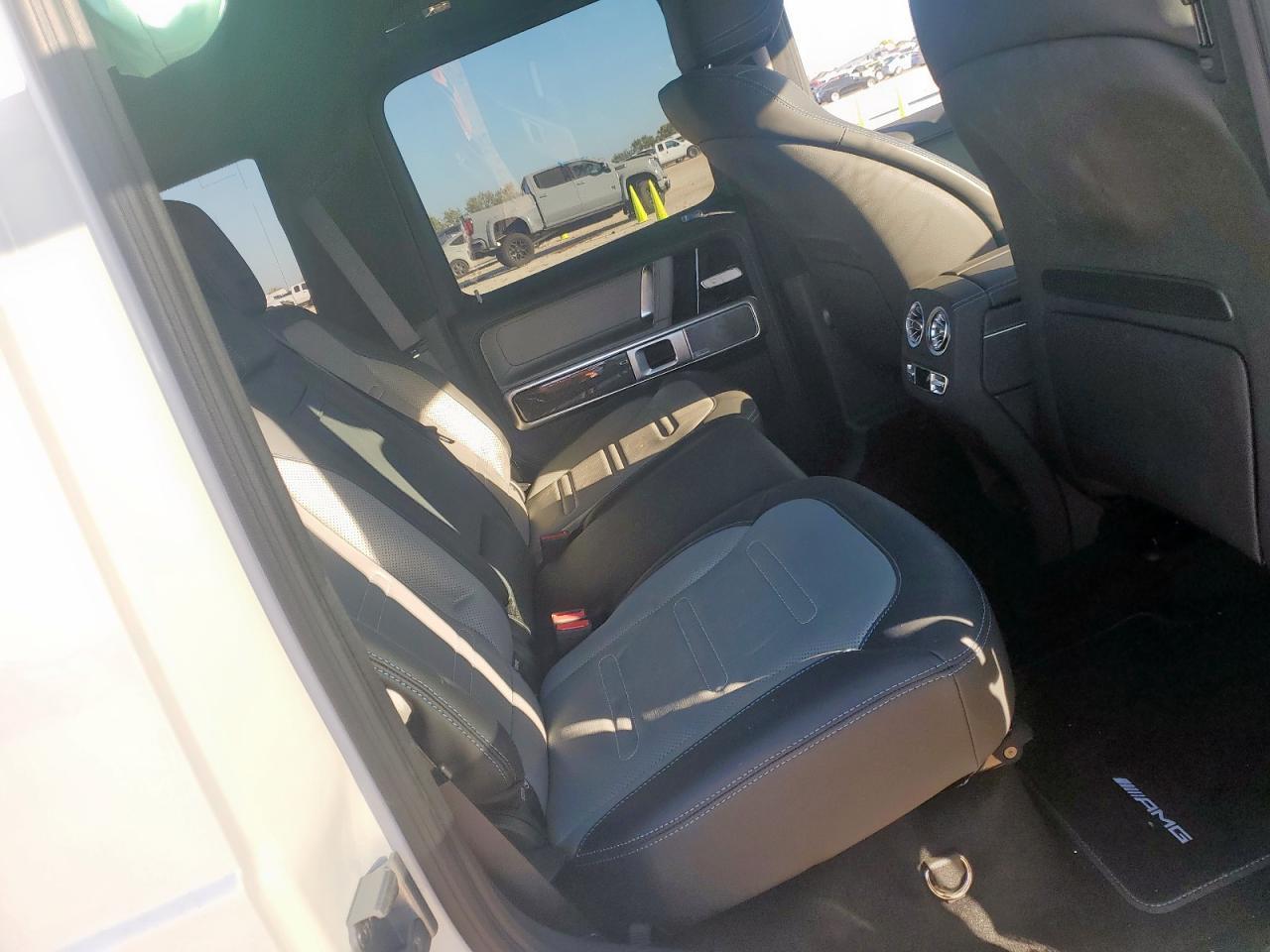 2025 Mercedes-Benz G 580E - zdjęcie 10