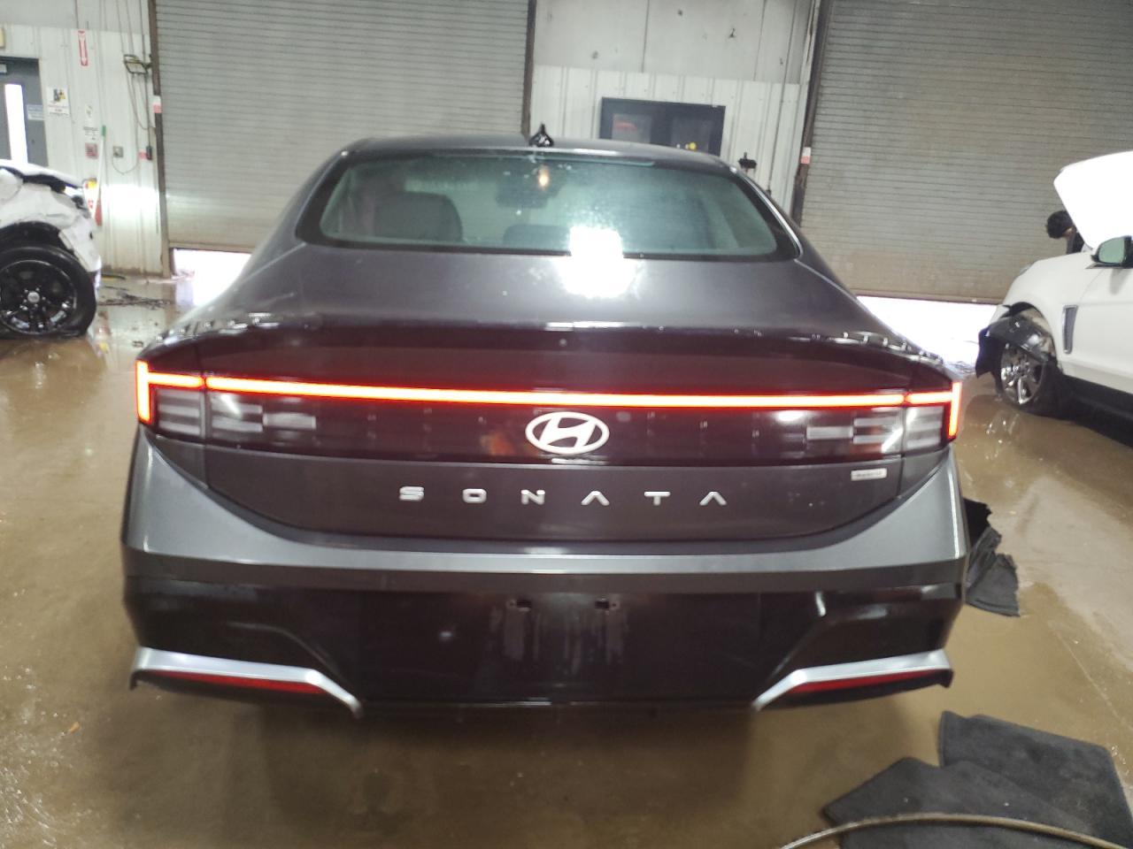 2024 Hyundai Sonata Hybrid - zdjęcie 6