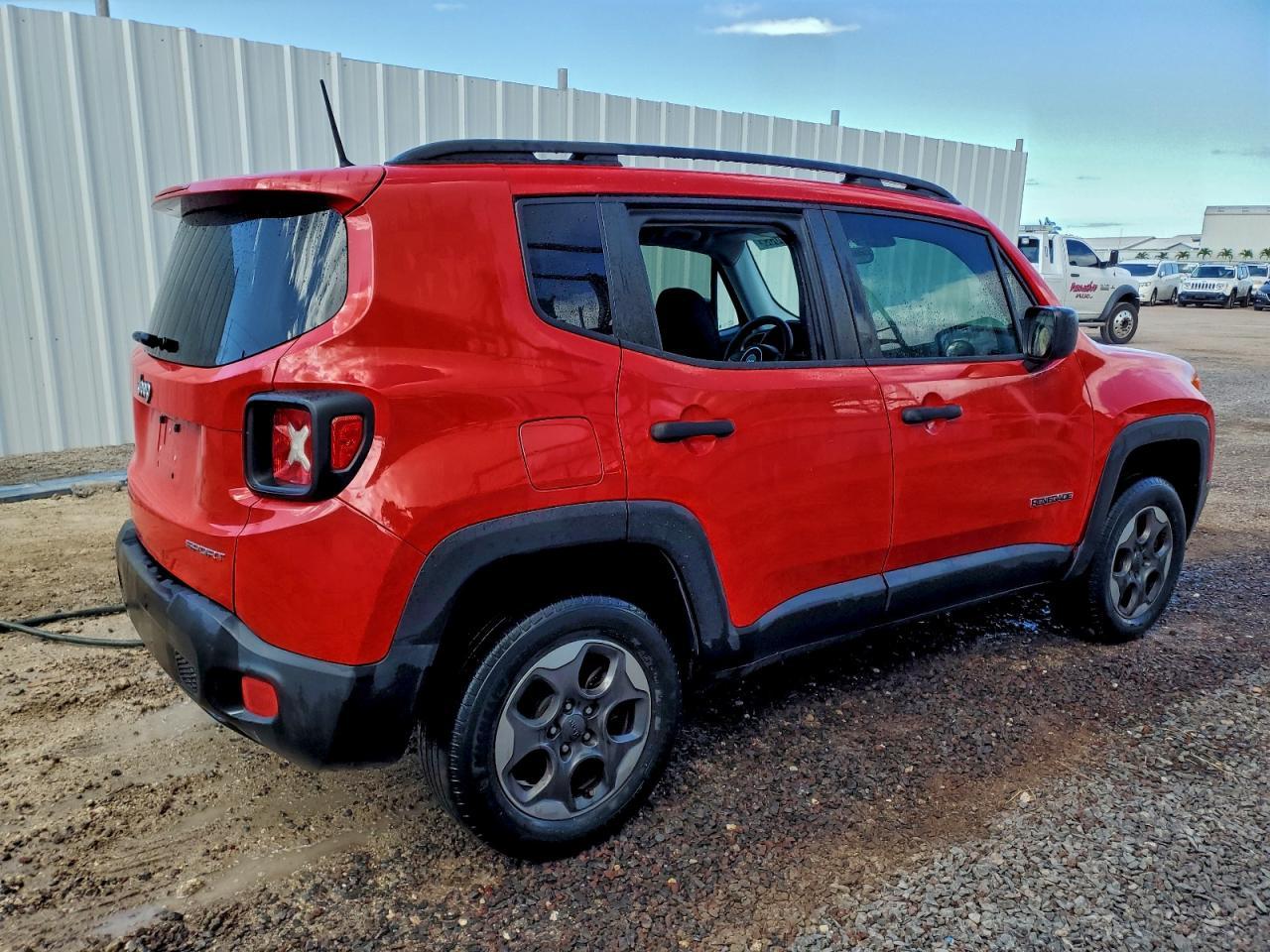 2016 Jeep Renegade Sport - zdjęcie 3