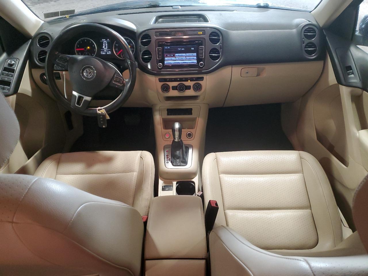 2014 Volkswagen Tiguan - zdjęcie 8