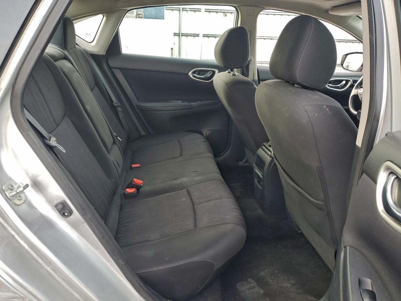 2017 Nissan Sentra - zdjęcie 10