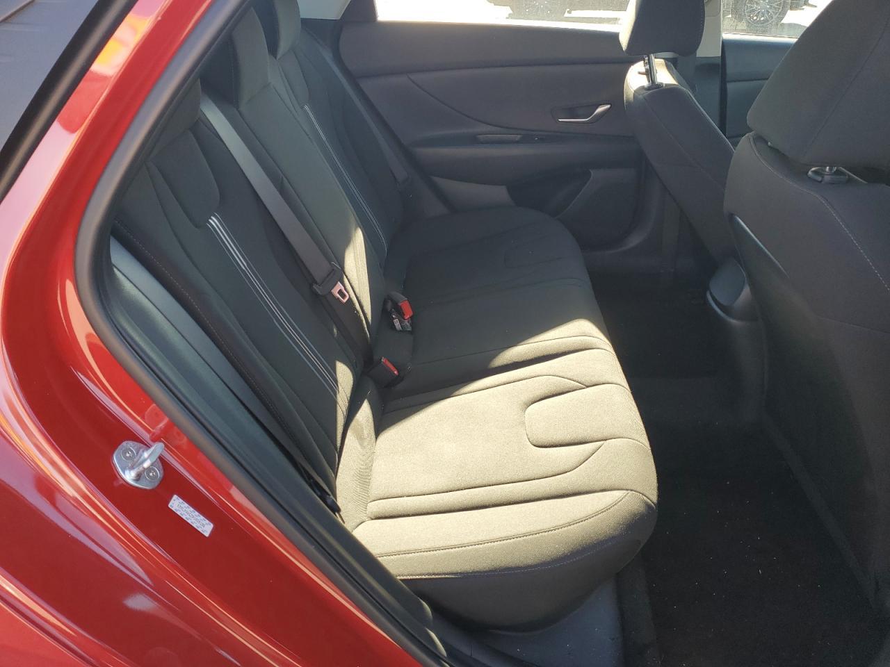 2023 Hyundai Elantra - zdjęcie 10