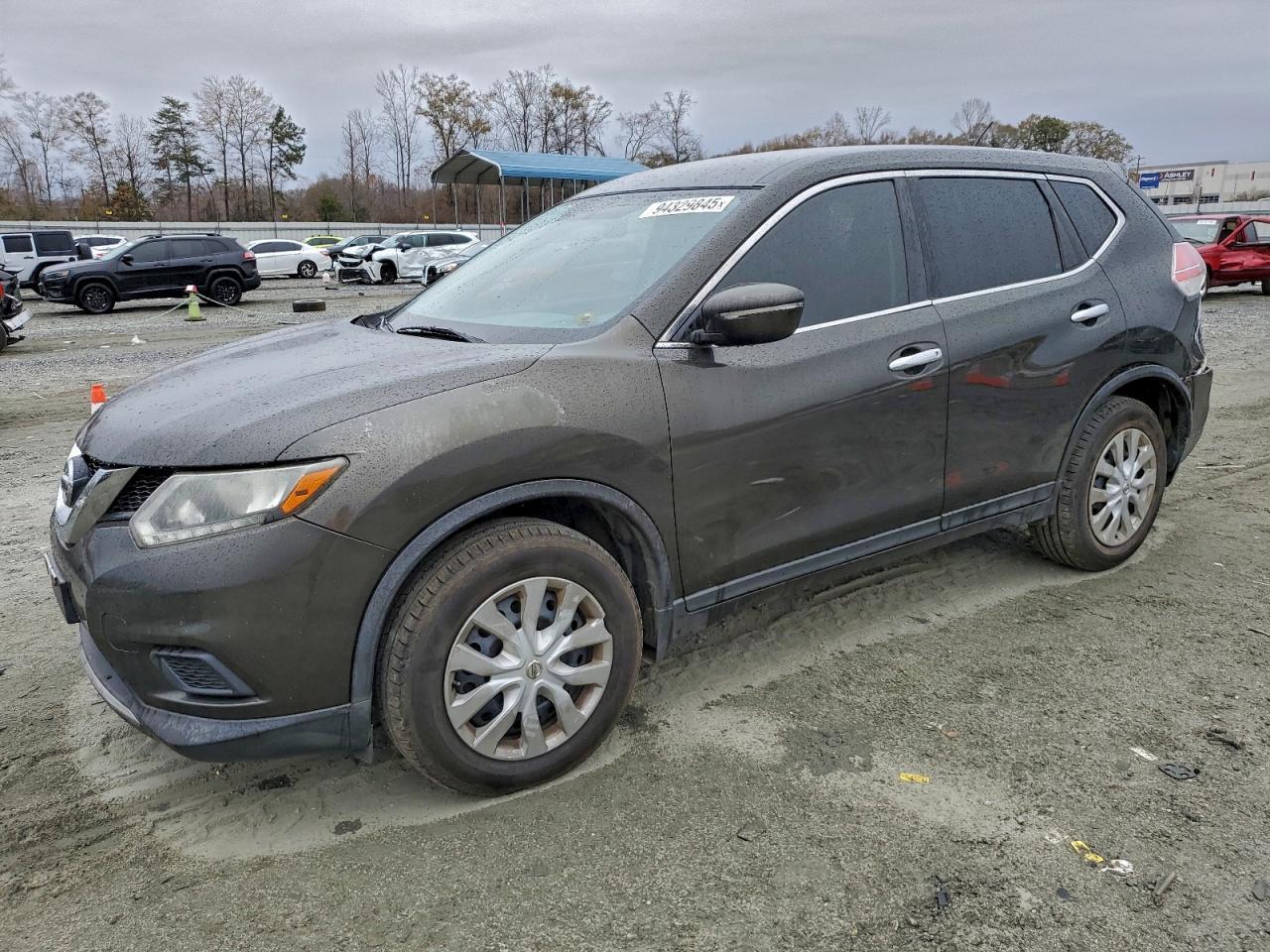 2015 Nissan Rogue - zdjęcie główne