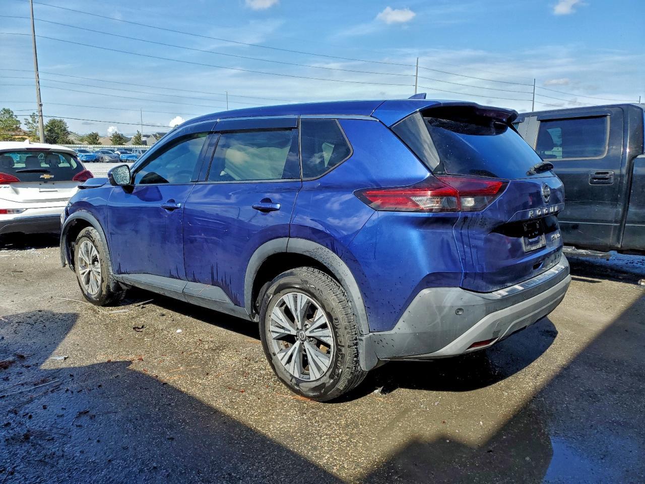 2021 Nissan Rogue - zdjęcie 2