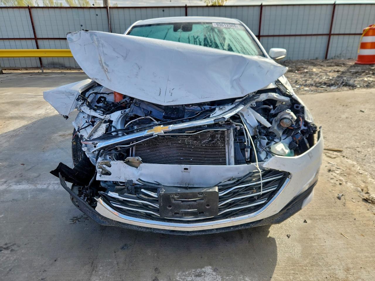 2022 Chevrolet Malibu Ls - zdjęcie 5