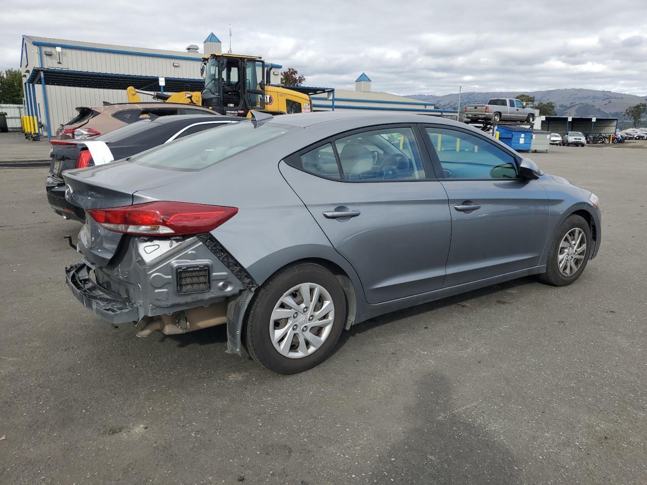 2017 Hyundai Elantra - zdjęcie 3