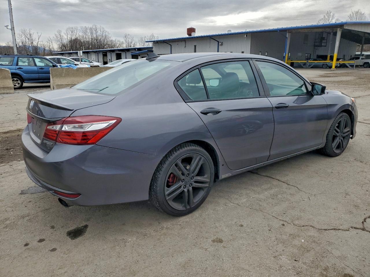 2017 Honda Accord - zdjęcie 3