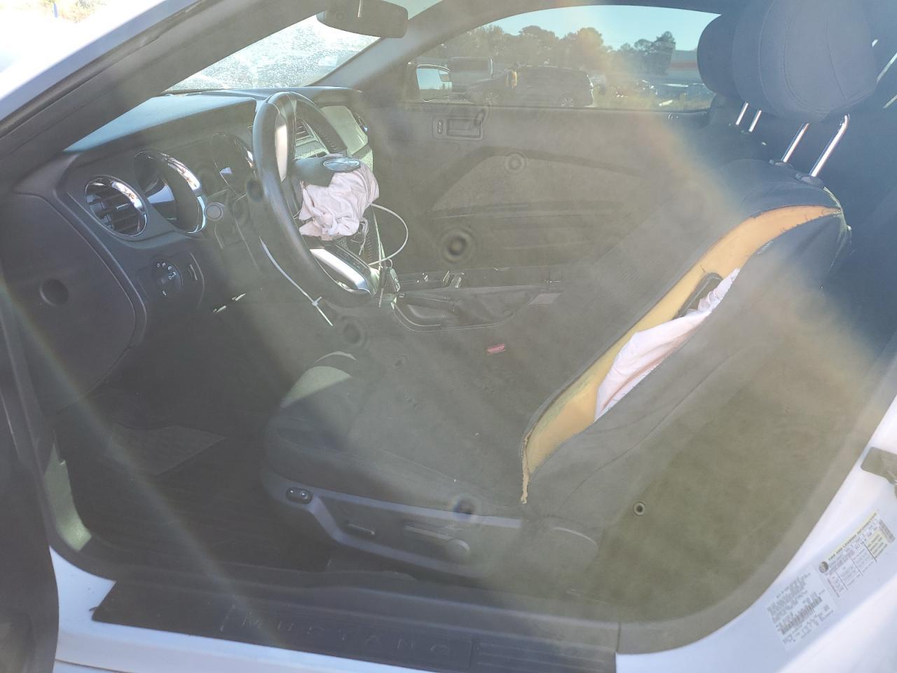 2014 Ford Mustang - zdjęcie 7