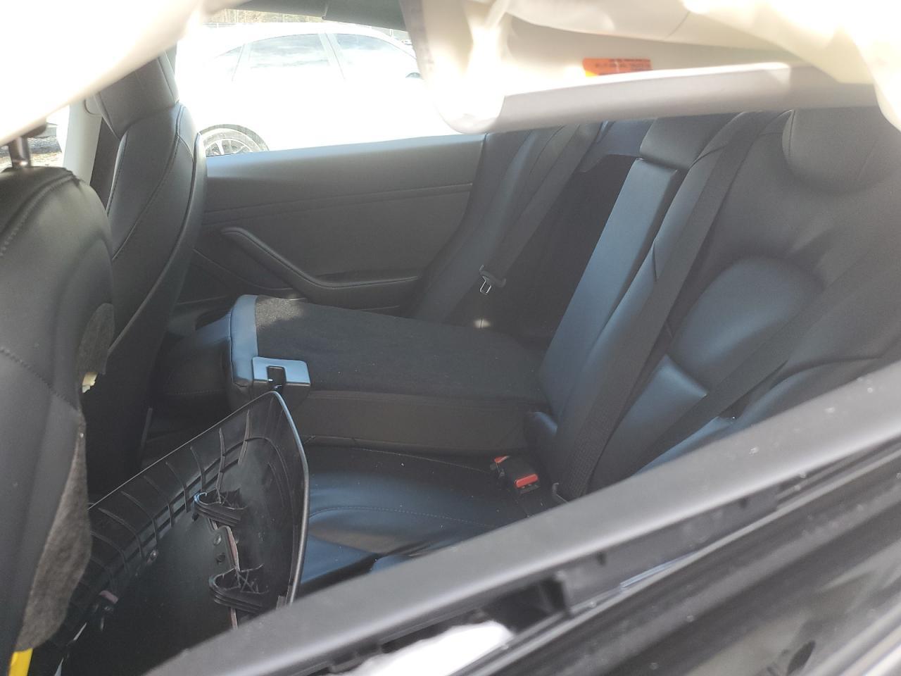 2021 Tesla Model 3 - zdjęcie 10