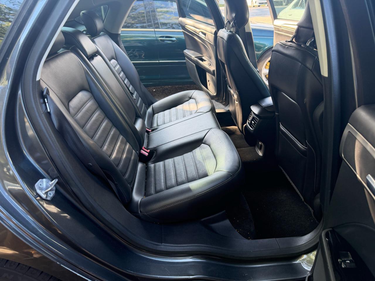 2015 Ford Fusion - zdjęcie 6