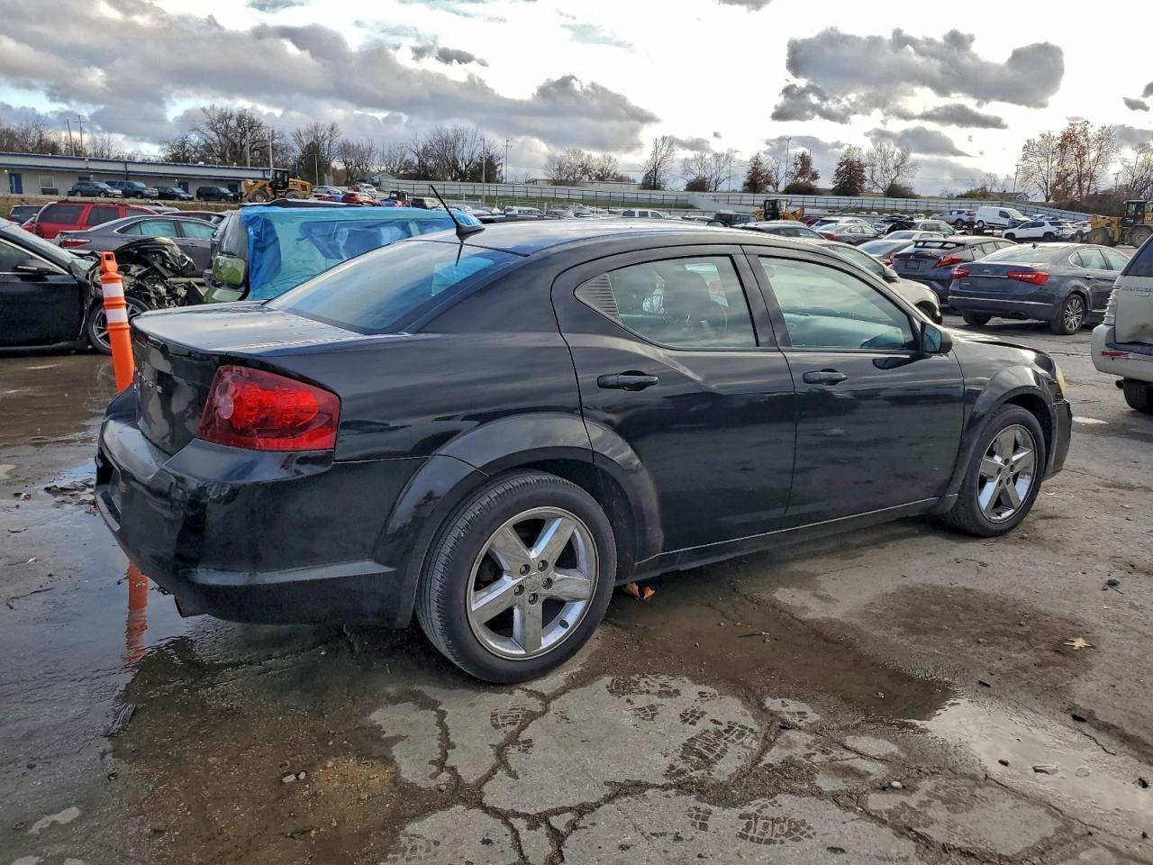 2013 Dodge Avenger Se - zdjęcie 3