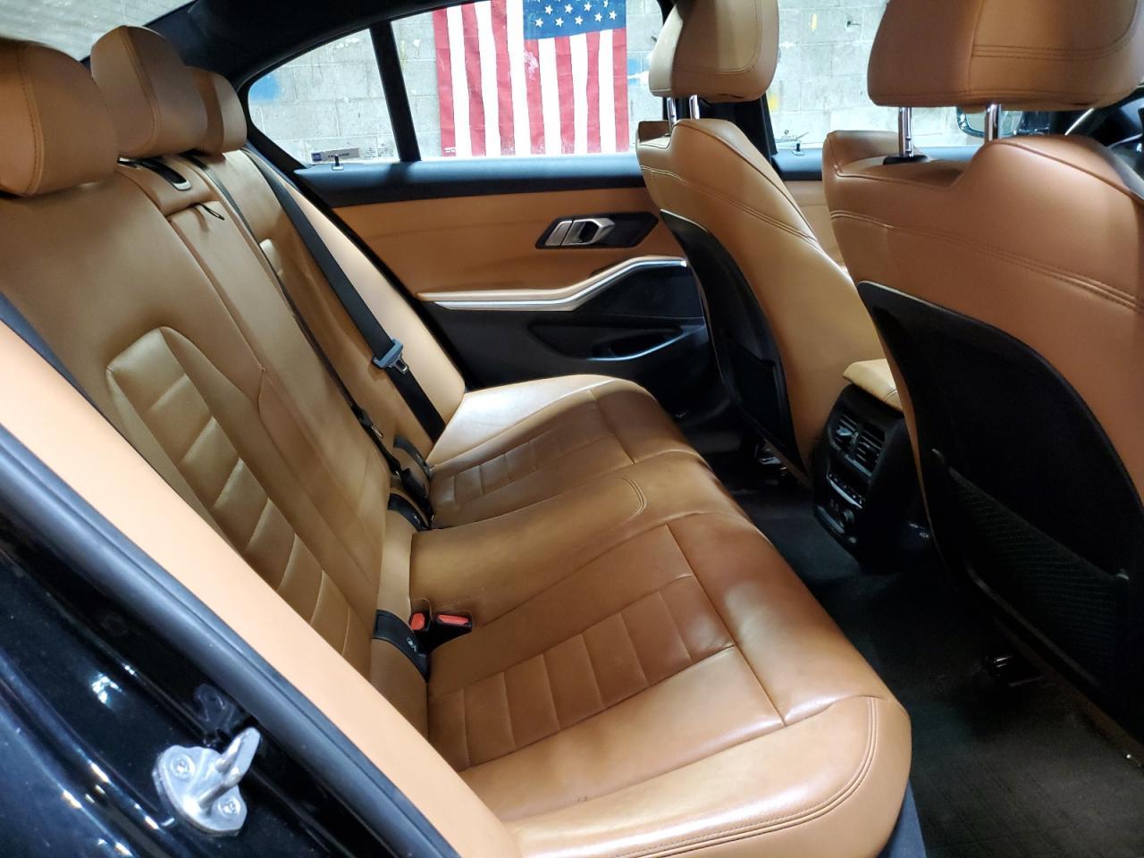 2020 BMW 330Xi - zdjęcie 10
