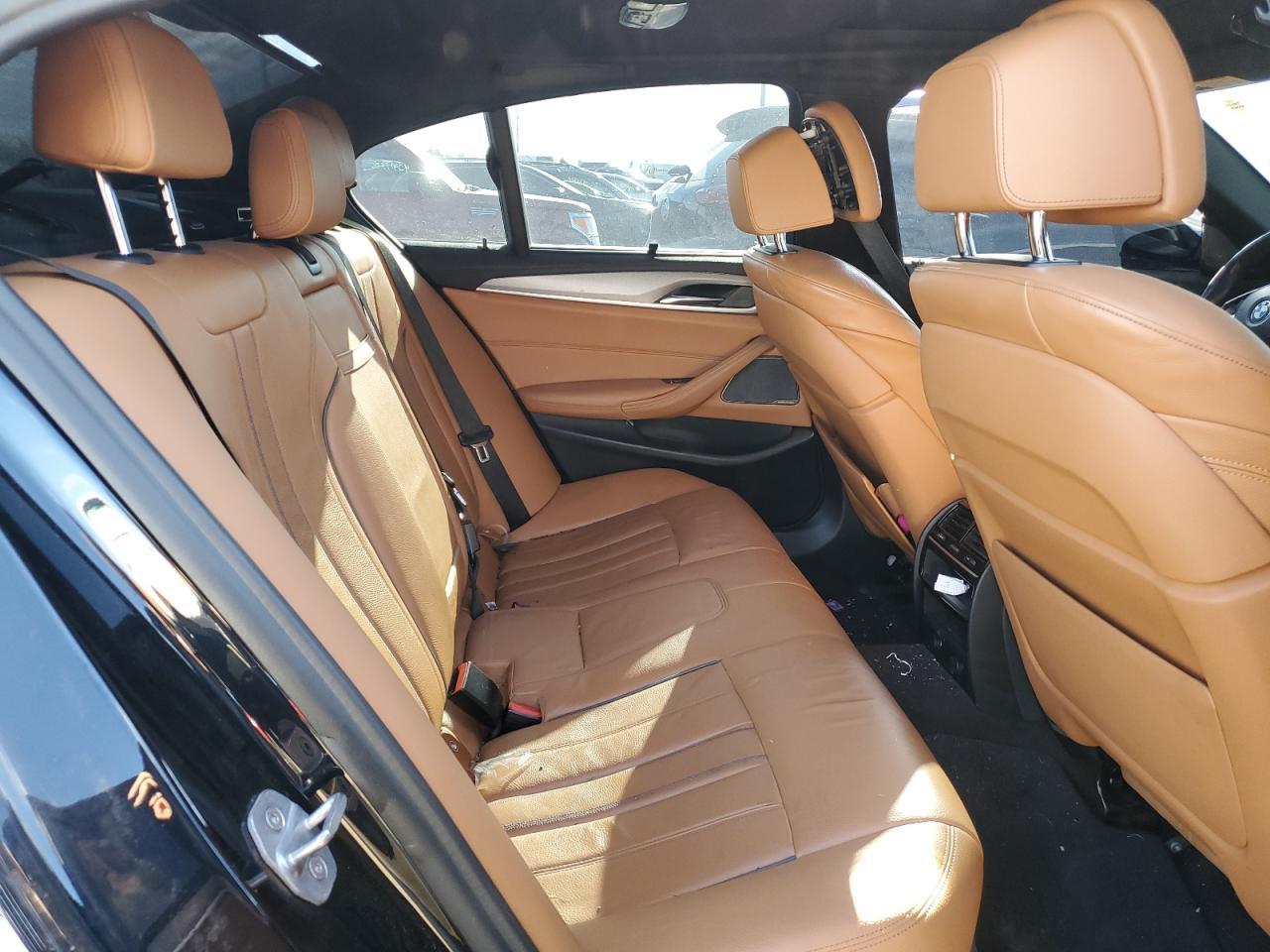 2019 BMW Seria 5 - zdjęcie 10