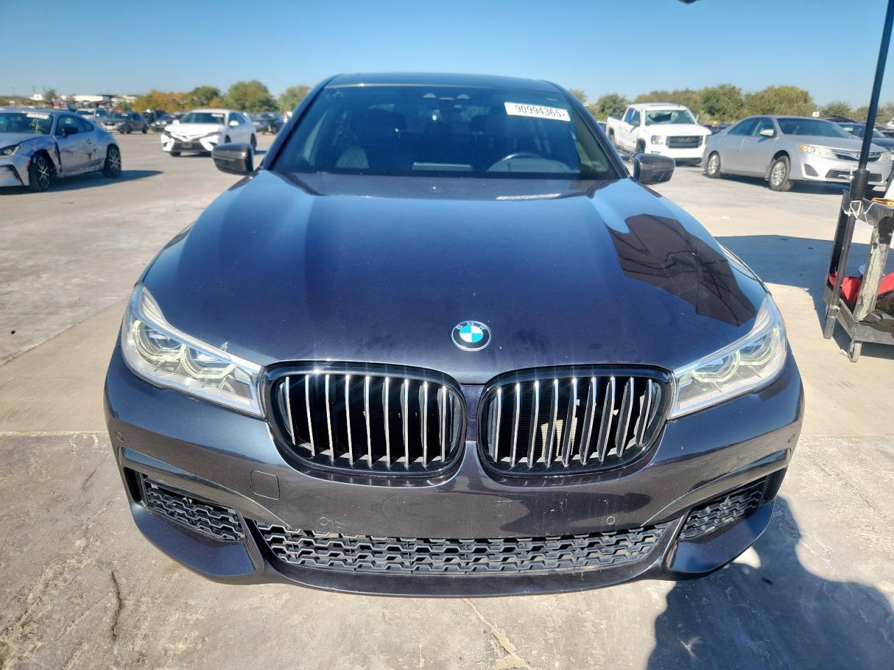 2019 BMW 750 I - zdjęcie 5