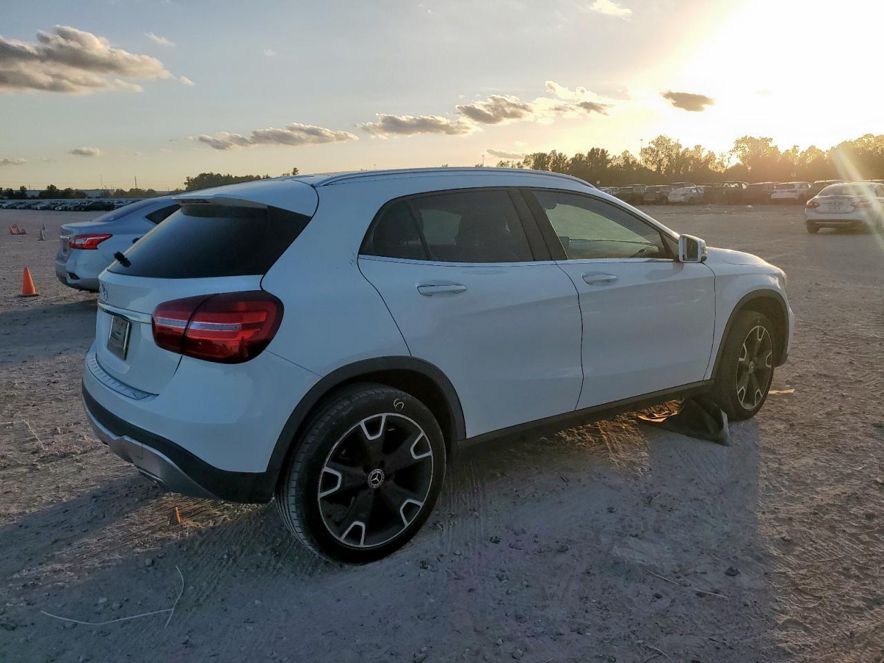 2019 Mercedes-Benz Klasa GLA - zdjęcie 3