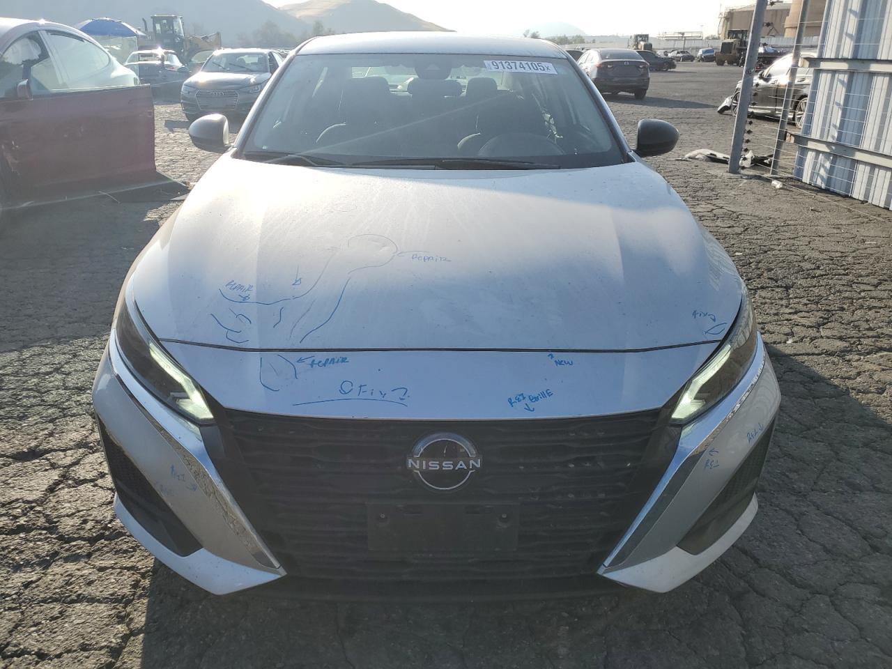 2024 Nissan Altima - zdjęcie 5