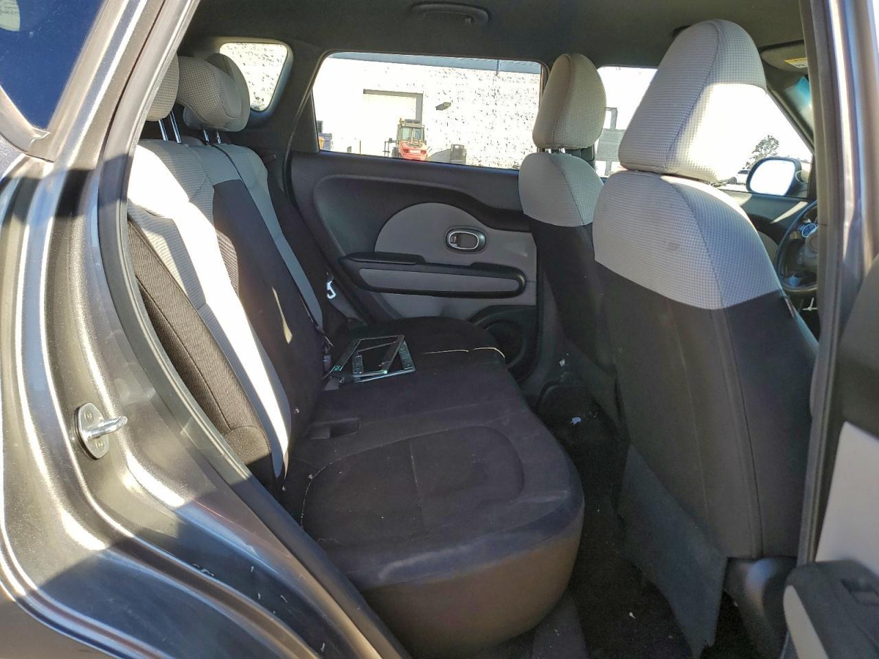 2016 Kia Soul - zdjęcie 10