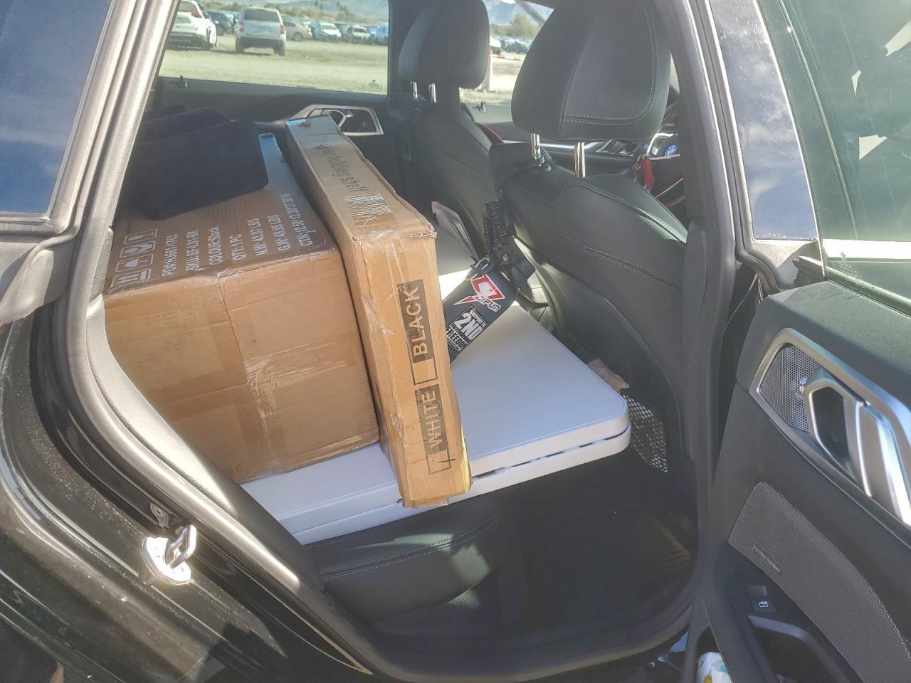 2023 BMW i4 - zdjęcie 10