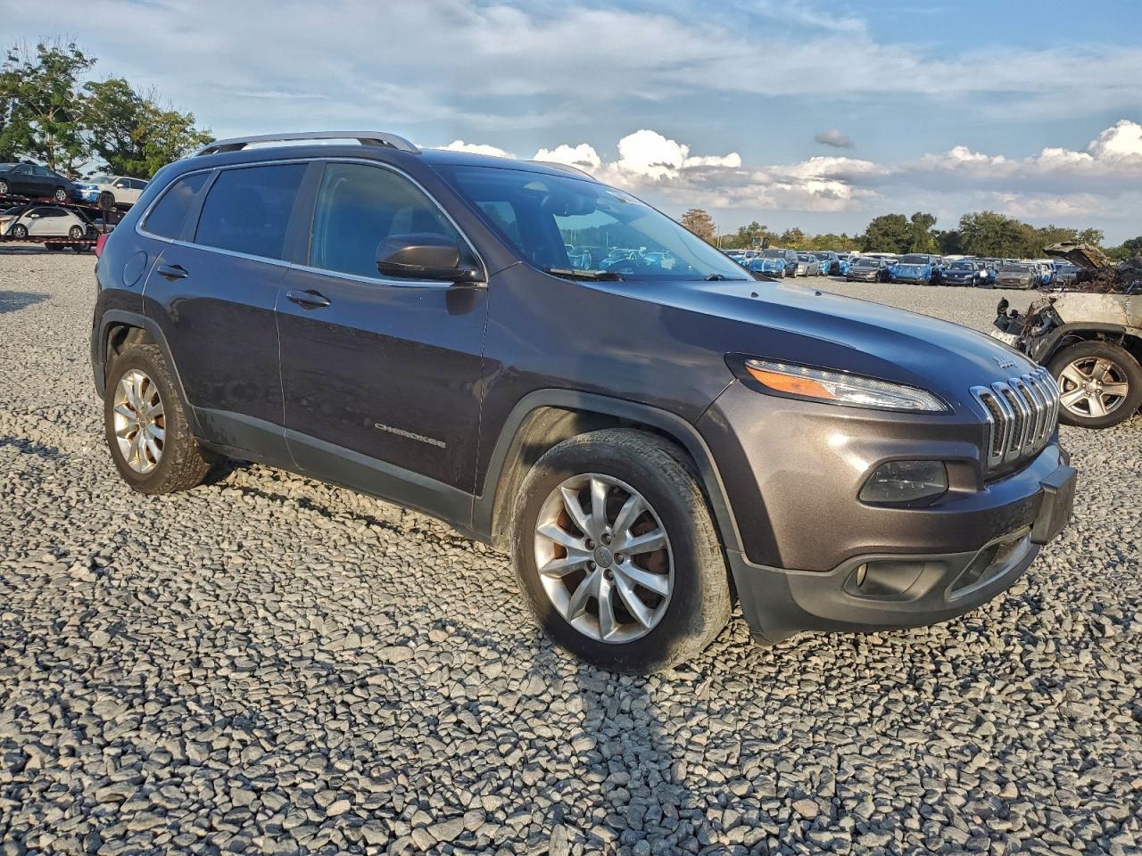 2016 Jeep Cherokee - zdjęcie 4