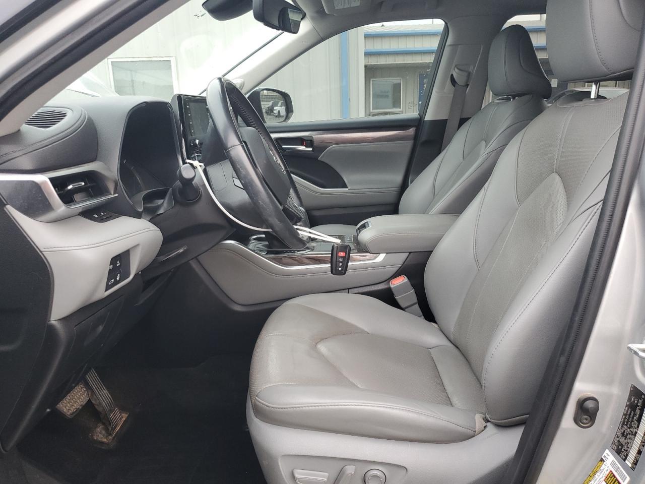 2021 Toyota Highlander - zdjęcie 7