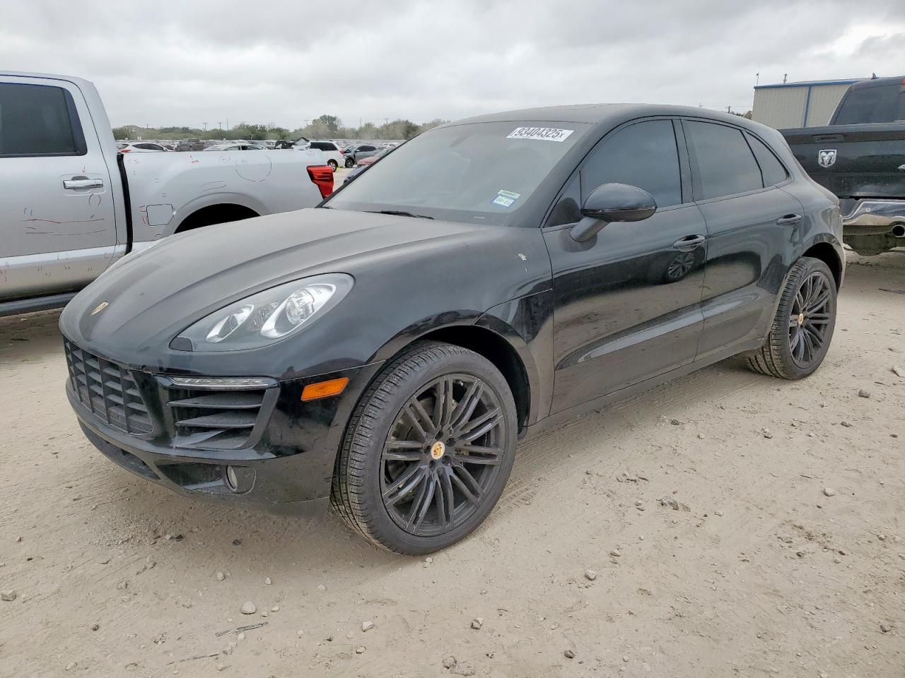 2016 Porsche Macan - zdjęcie główne