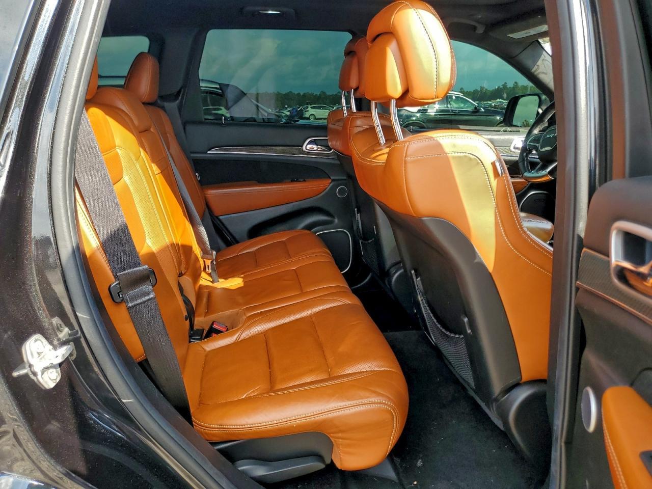 2015 Jeep Grand Cherokee - zdjęcie 11