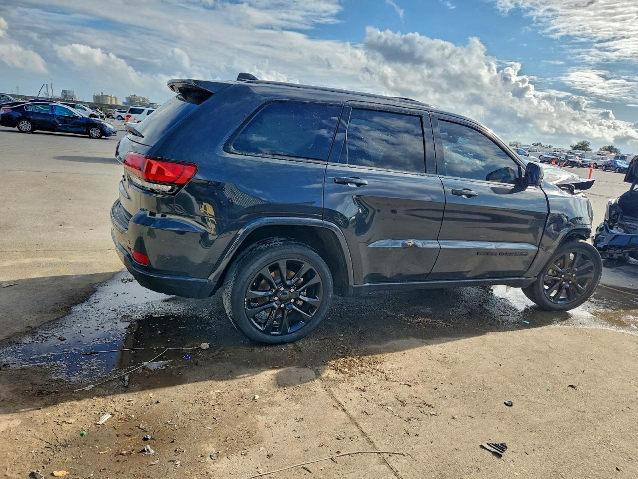 2018 Jeep Grand Cherokee Laredo - zdjęcie 3