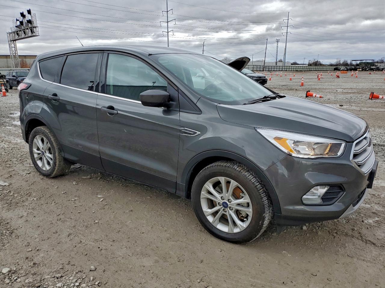 2017 Ford Escape - zdjęcie 4