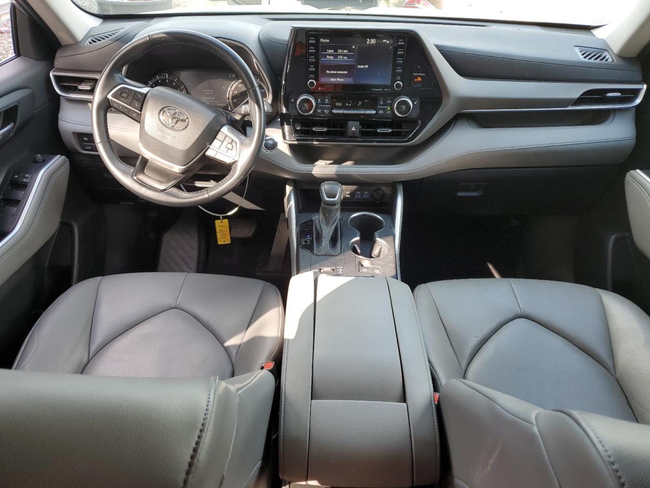 2022 Toyota Highlander - zdjęcie 8