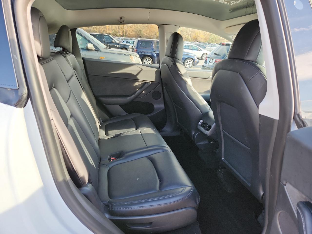 2023 Tesla Model Y - zdjęcie 11